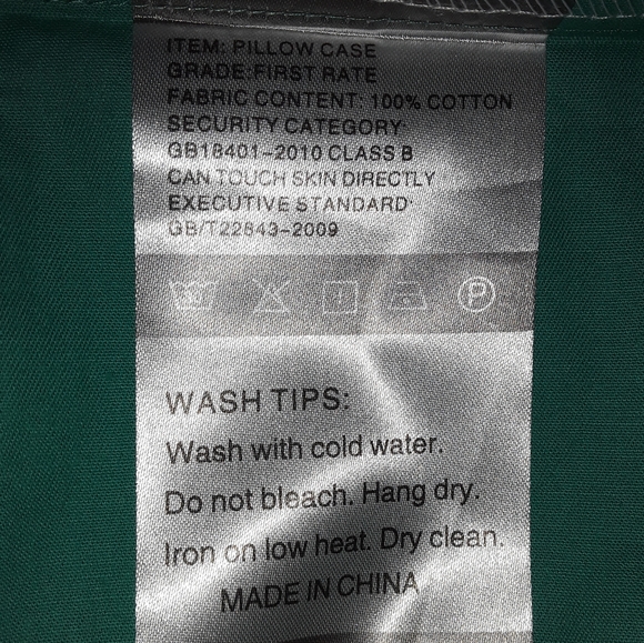 4 New Green Pillow Cases - Picture 5 of 9